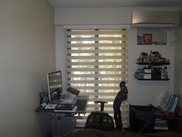 Combination Blinds in Balcony Sliding Glass Door