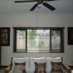 Faux Wood Blinds: Chestnut
