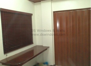 Folding Door Deluxe - Mahogany Color