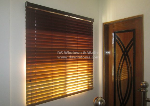 Combining Different Colors for Wood Blinds