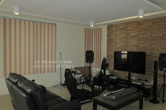 Gaming Room with Vertical Blinds