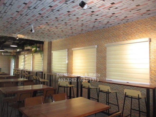 Duo shade blinds for restaurants